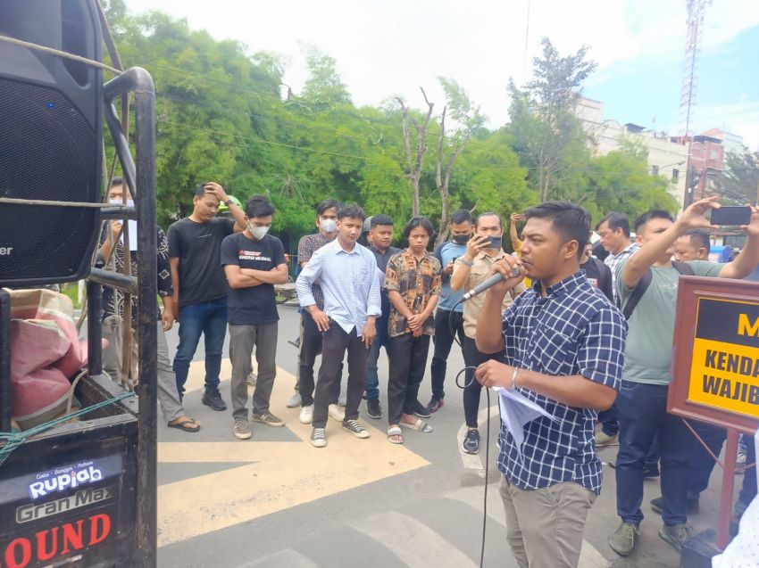 JARI' Demo Polrestabes Medan : Minta UsutPenemuan Mayat di UNPRI