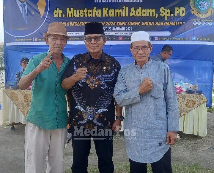 Nelayan Tradisional Belawan Sampaikan Keluh Kesah ke dr Mustafa Kamil Adam,Sp.PD