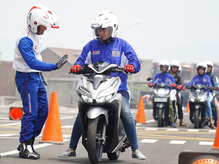 Cari Aman di Jalan Jadi Resolusi di Tahun Baru