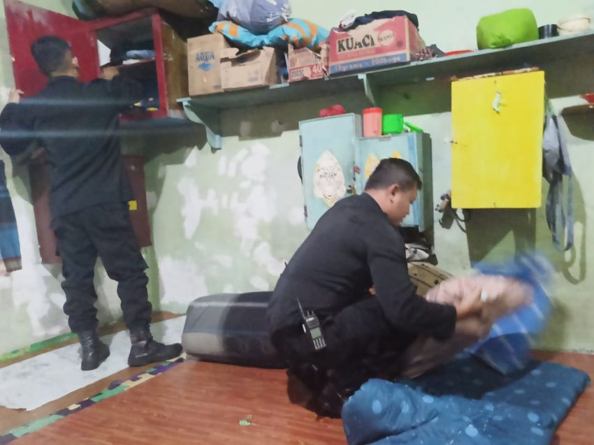 Ka.KPLP & Rupam Rajawali Lakukan Penggeledahan Insidentil di Blok Hunian Lapas Narkotika Klas IIA Pematangsiantar