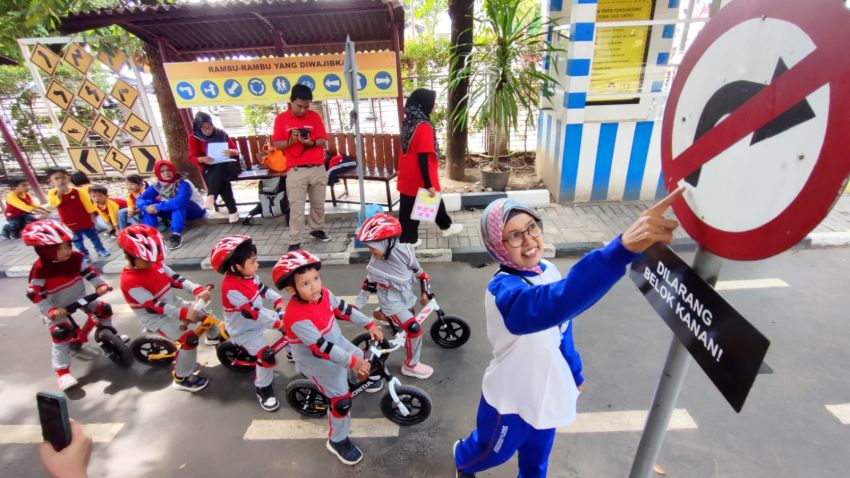 Yayasan AHM dan Taman Pintar Kembangkan Pengajaran Safety Riding Bersama Guru PAUD