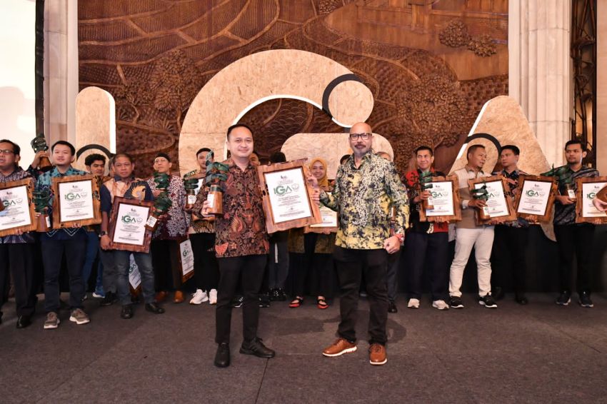 Pertamina Patra Niaga Regional Sumbagut Raih Tujuh Penghargaan dalam Indonesia Green Awards (IGA) 2024