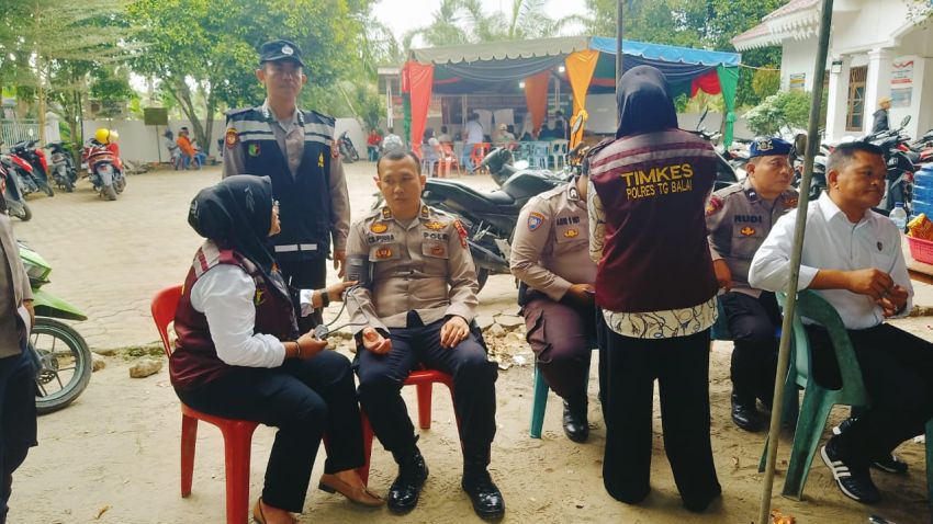 Polres Tanjung Balai Patroli, Cek Kesehatan Personil dan Anggota PPK di Dua Kecamatan