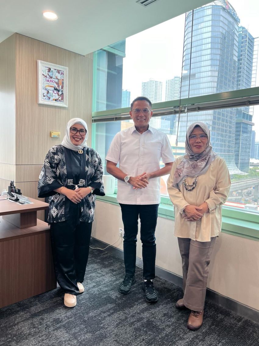 Dekan Fakultas Pertanian UISU Kunjungan Kerja ke Holding PTPN Grup di Jakarta