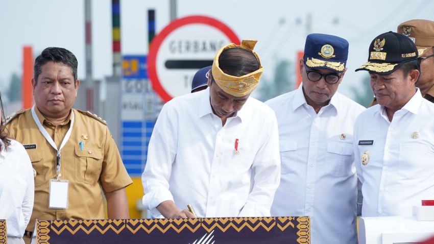 Pj Wali Kota Dampingi Presiden Jokowi Resmikan Ruas Tol Tebing Tinggi-Indrapura-Limapuluh