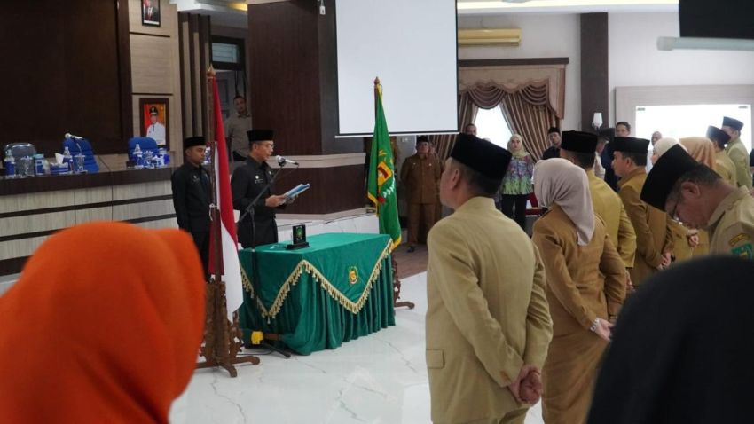 Sekda Langkat Amril Lantik 14 Pejabat Eselon II Dan Eselon III Pemkab Langkat