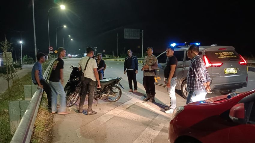 Polsek Medang Deras Gelar Patroli Blue Light R 4