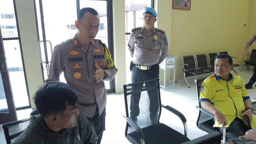 Kapolres Samosir Chek Pelayanan SIM, SPKT dan SKCK