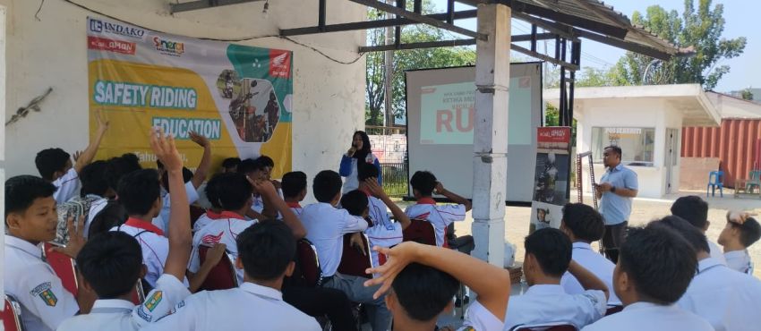 Pelajar Medan Antusias Belajar Keselamatan Berkendara di ISRC