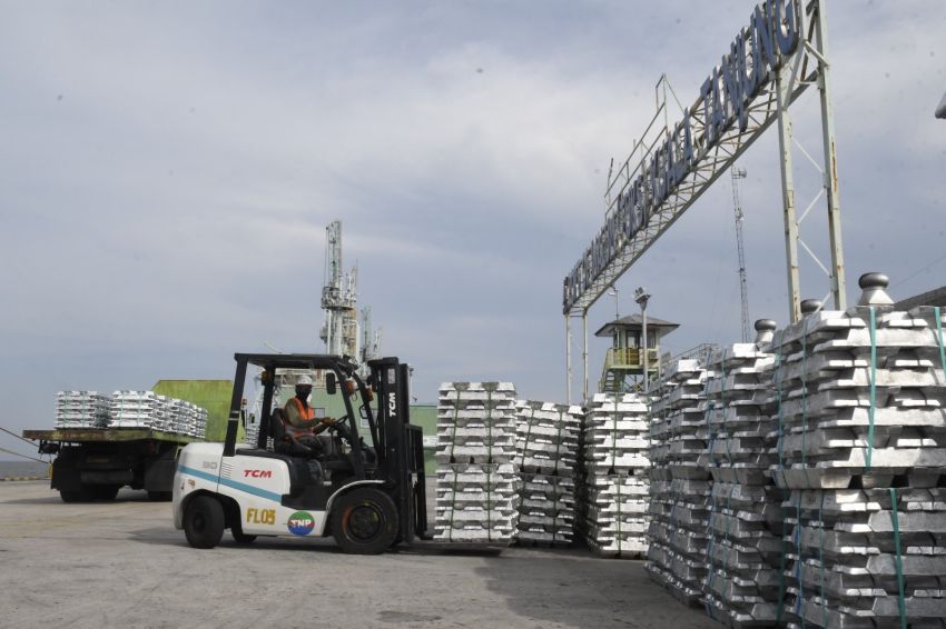 Produk Semakin Kompetitif, INALUM Lakukan Ekspor Perdana 7000 Metric Ton