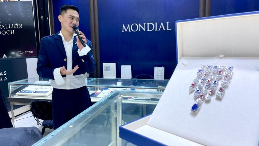 Mondial Precious Collection Kolaborasi Bersama Aktor Nicholas Saputra