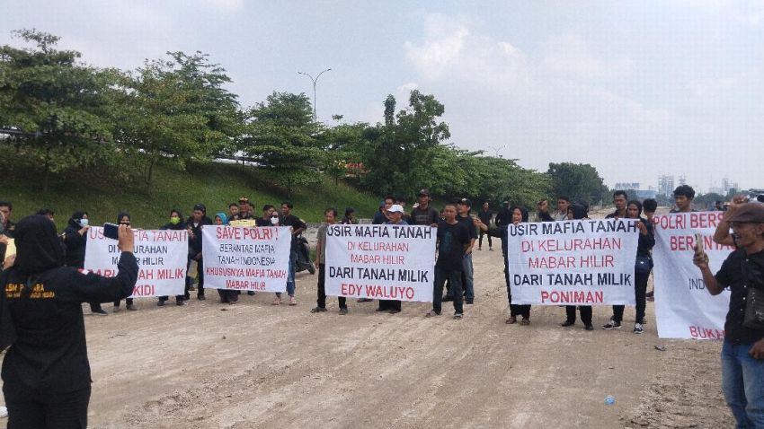 Warga Mabar Hilir Gelar Demo  Tuding PT PKS Serobot Lahan Warga