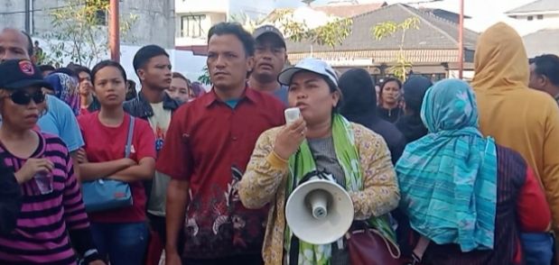 Ratusan Warga Pancur Batu Demo Depan JW Merriot : Minta Godol Dibebaskan Diduga Korban Kriminalisasi