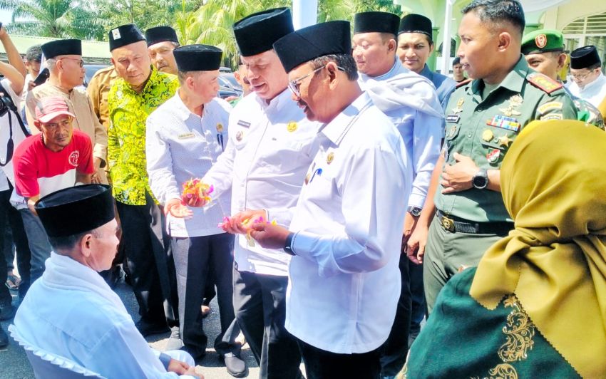 Jamaah Calhaj  Simalungun Ditepung Tawari