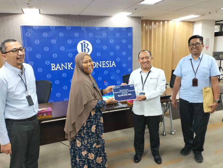 Bank Indonesia P.Siantar Ganti Uang Baru Yang Terbakar Kepada Warga Bandar & Labuhan Batu