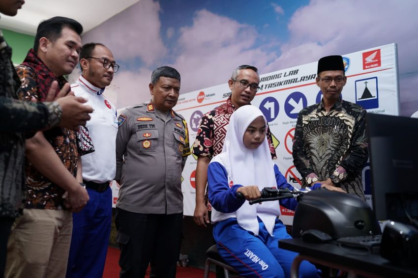 Perluas Komitmen, Safety Riding Lab Astra Honda Hadir di Tasikmalaya