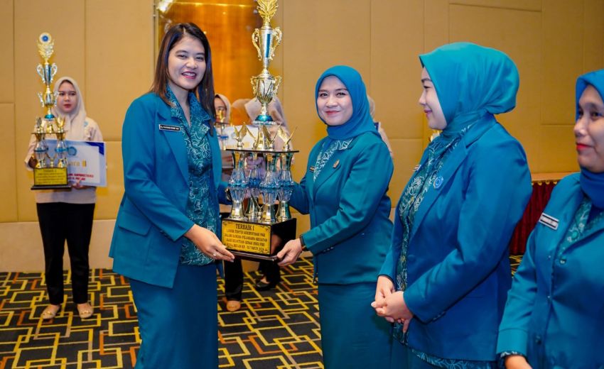 Peringatan HKG PKK ke -52 Tingkat Kota Medan, Kahiyang Ayu Uji Pengetahuan Kader