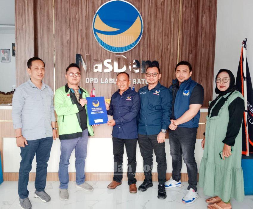 May Day Momen, Ade Parlaungan Nasution Ambil Formulir Penjaringan Calon Kepala Daerah di Partai Nasdem Labuhanbatu 