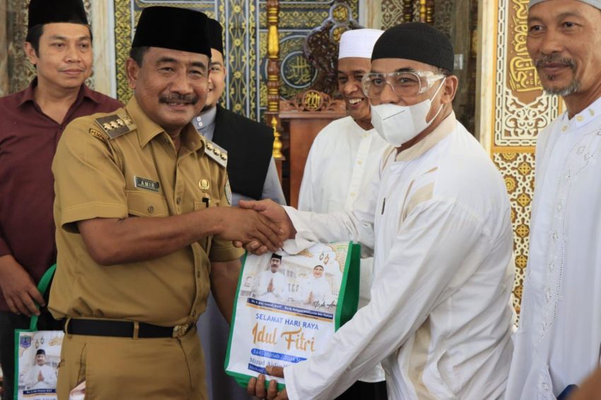 Wali Kota Binjai Serahkan Bantuan Dana Hibah Untuk Masjid Al Musanif Ar Raudhah