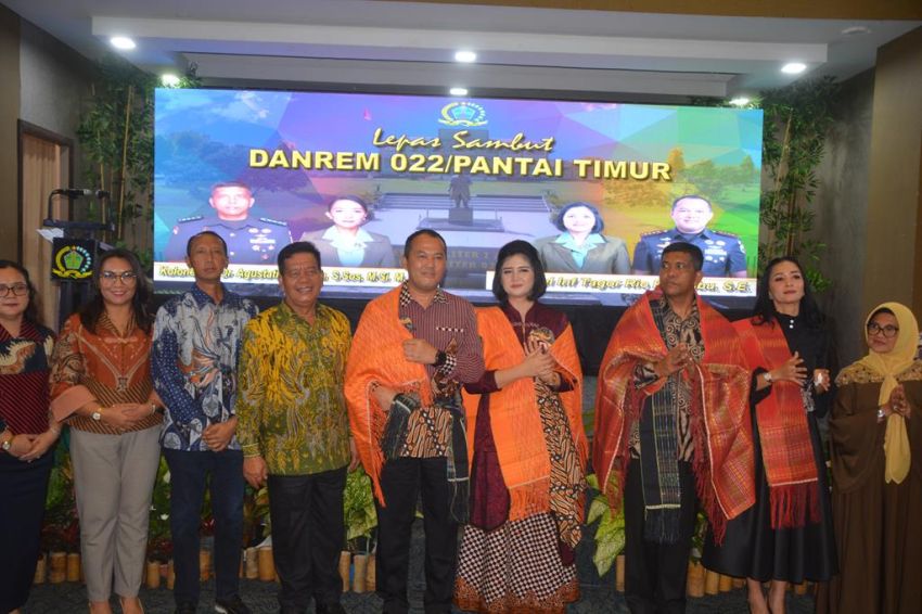 Tokoh Masyarakat Hadiri Pisah Sambut Dan Rem 022/PT