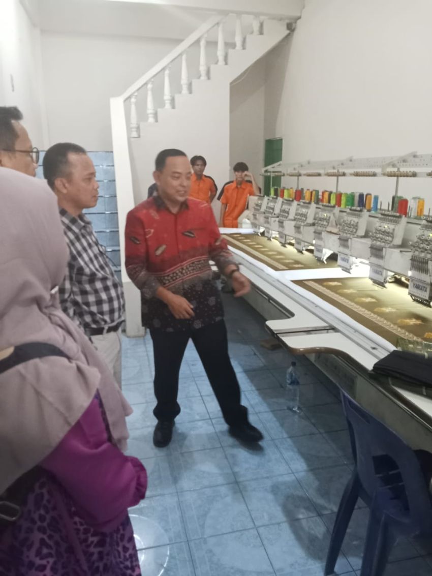 Dinas Pendidikan Sumbar Undang CEO PT Sukses Bersama Tekstil Subanto ST Pembicara di Expo SMK Sumatera Barat   Medan  Dina