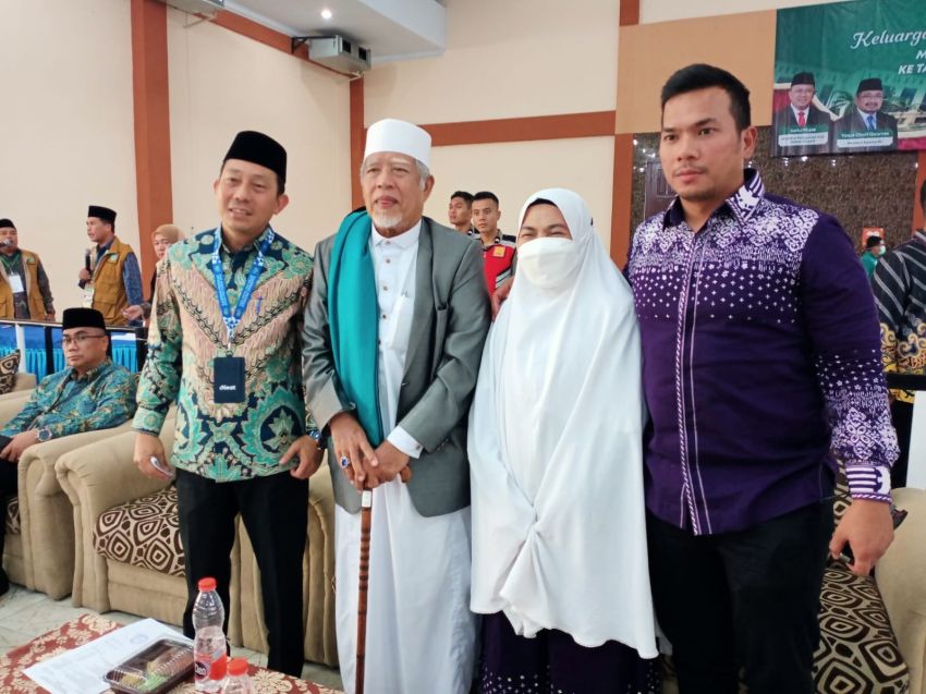 Jemaah Haji Kloter 04 Tiba di Tanah Air, Sekretaris PPIH : Semoga Menjadi Haji Mabrur dan Segala Dosa Dihapuskan