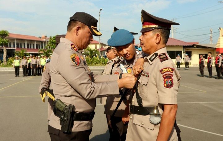 Kapolres Pelabuhan Belawan Pimpin Sertijab Kasat Intelkam dan Pelantikan Kasi Humas