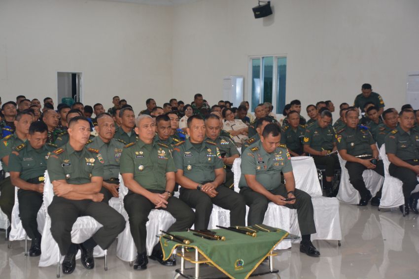 Prajurit Dan PNS Jajaran Korem 022/PT Ikuti Penyuluhan