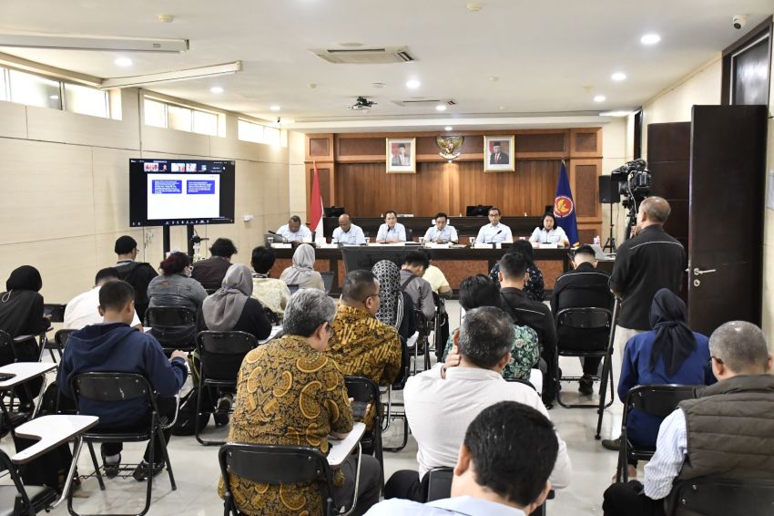 Penuhi Janji, Anggota Kppu Lakukan Terobosan Di Sektor -Sektor Utama