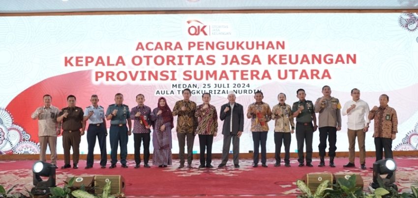 Perkuat Pengembangan Ekonomi Daerah, OJK Kukuhkan Kepala OJK Provinsi Sumut