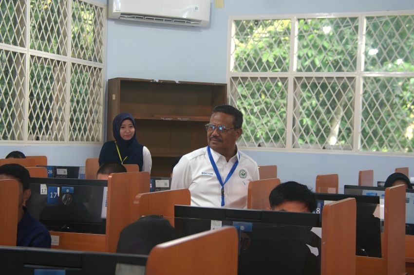 Rektor Unimed Prof Dr Baharuddin ST, MPd Tinjau Pelaksanaan UTBK Jalur Mandiri