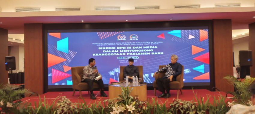 Pentingnya Sinergi Antara Media dan Parlemen