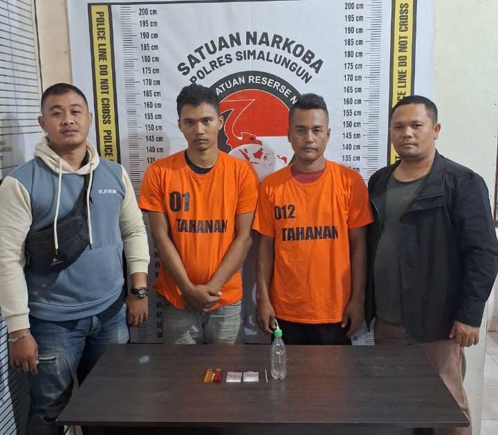 Polsek Serbalawan Tangkap Dua Tersangka Narkoba, Shabu 5,20 Gram & Alat Hisap diamankan