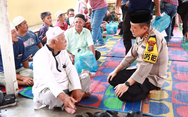 Kapolres Binjai Bertemu Dengan Bilal Mayat Dan Penggali Kubur