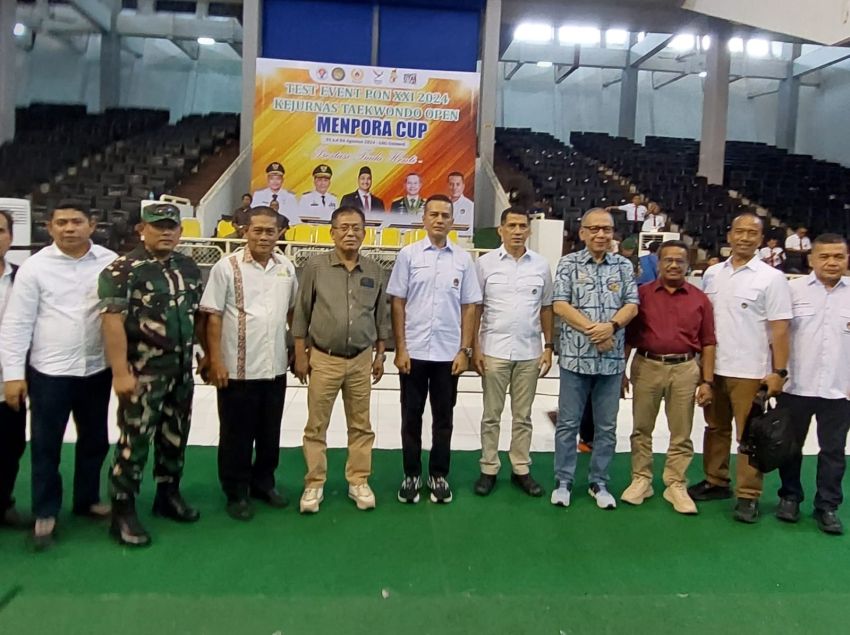 Sekjen PB TI Brigjen TNI Robertus Donatius Resmi Buka Test Event Taekwondo Indonesia Piala Menpora