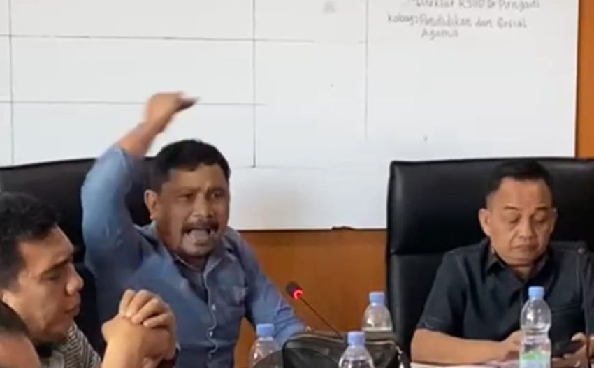 Anggota DPRD Medan Janses Simbolon Tegur Sekolah Sampoerna Academy