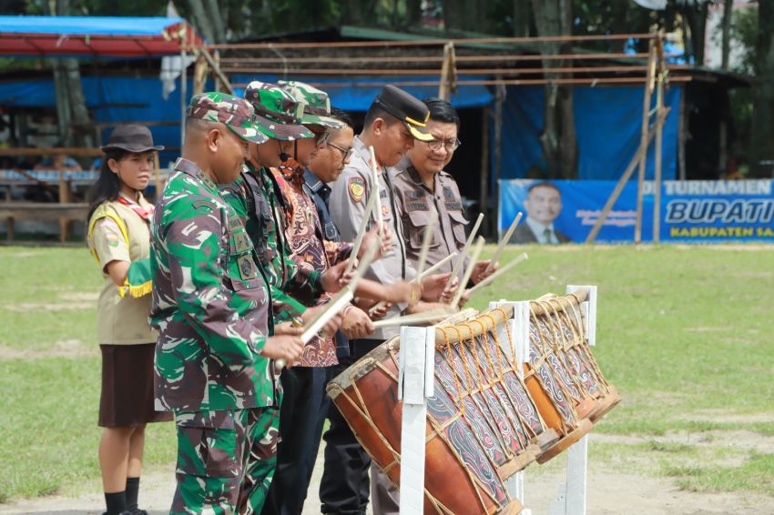 Partisipasi Polres Samosir Dalam Program TMMD ke 121 Kodim 0210/ Tapanuli Utara