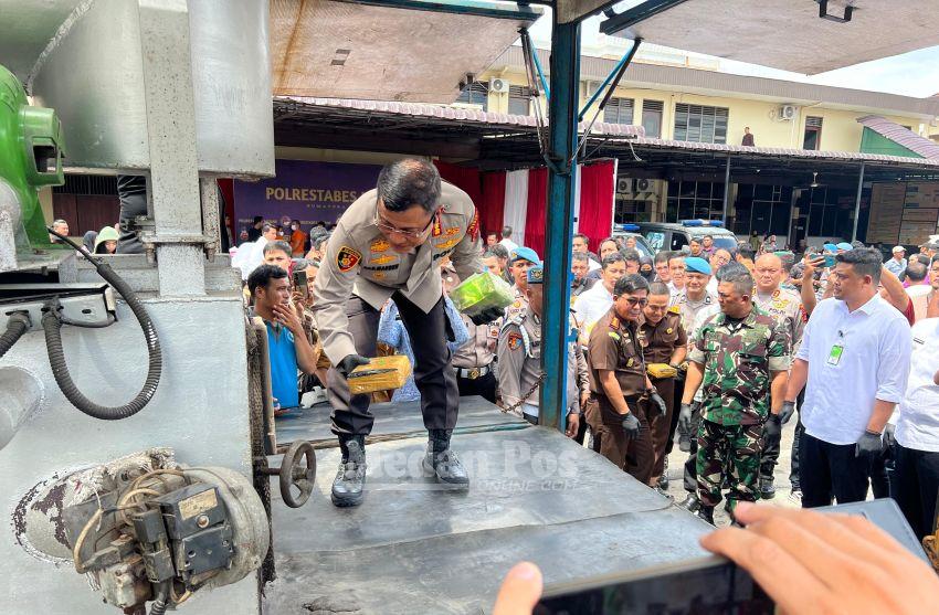 Polrestabes Medan Musnahkan 35,8 Kg Sabu-36.860 Butir Ekstasi dari Pengungkapan 4 Kasus