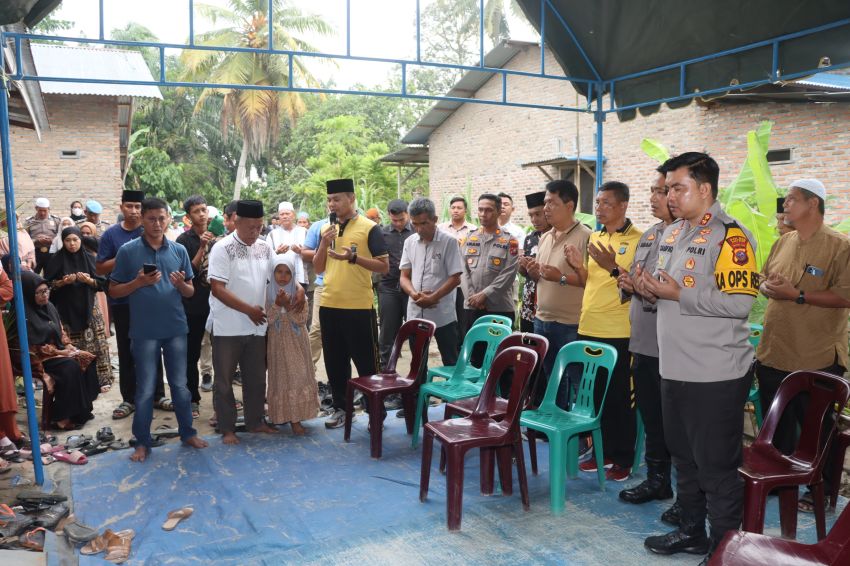 Kapolres Batubara Melayat ke Rumah Duka Wartawan