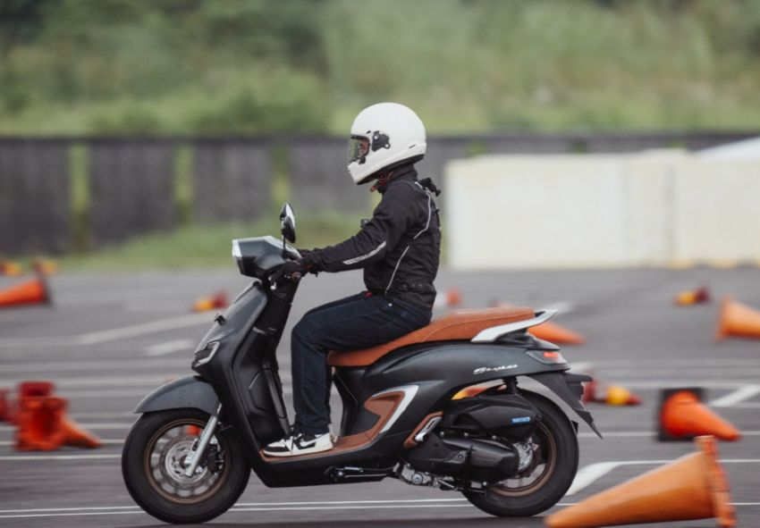Mencampur BBM pada Motor, Ini Bahayanya