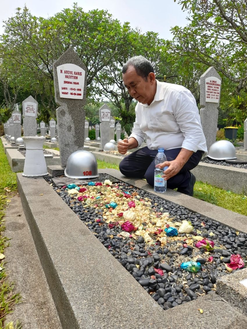 Korwil PMPHI Sumut Ziarah ke Makam Pahlawan, Gandi: Ada Suara Untuk Mendoakan Prabowo