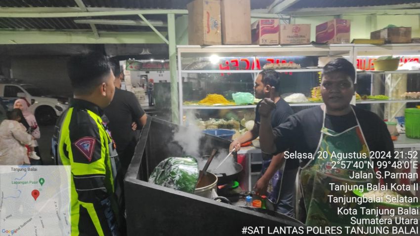 Cegah Kepadatan Arus Lalu Lintas, Sat Lantas Polres Tanjung Balai Himbau Pedagang Kaki Lima Secara Humanis