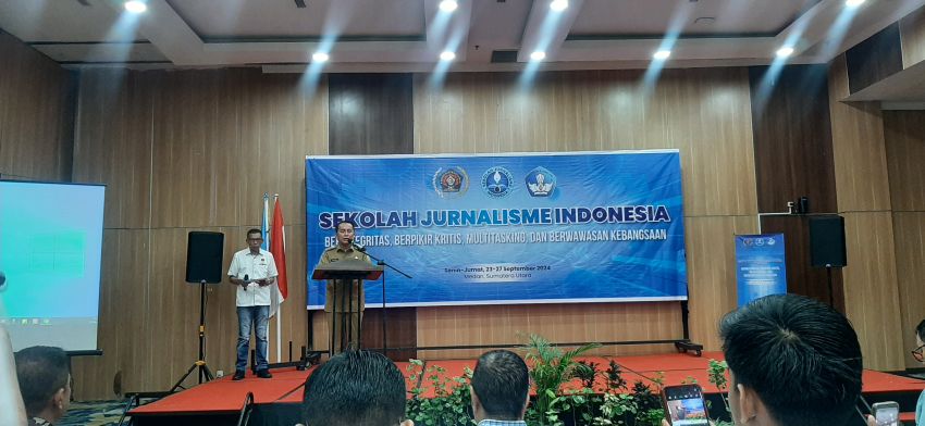 Pj Gubsu Jadi Pemateri Saat Buka Sekolah Jurnalisme Indonesia PWI Sumut