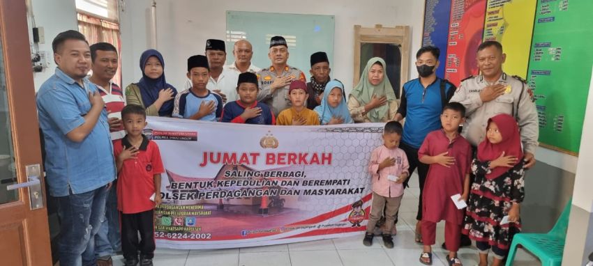 Jumat Barokah, Polsek Perdagangan Bantu Ke Sembako & Santunani Anak Yatim