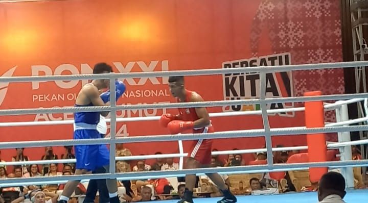 Sarohatua "Tumbangkan" Petinju Malut, Zahra Dikalahkan Sulut