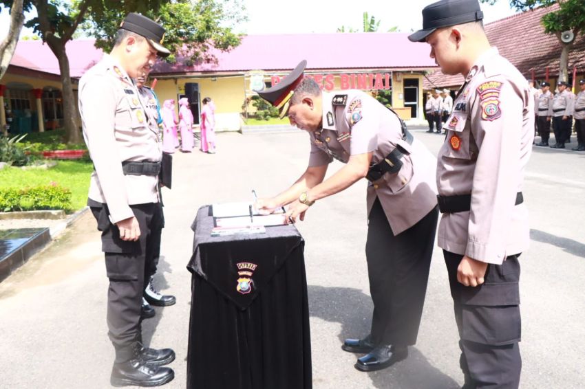 Kapolres Binjai Serah Terimakan Jabatan Kabagren dan Kasat Binmas Polres Binjai