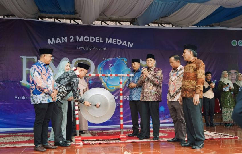 Ketua Komisi VIII DPR RI : MAN 2 Model Medan Kompetisi Expo Sesi 7 Sarana Penguasaan Bahasa yang Mudah