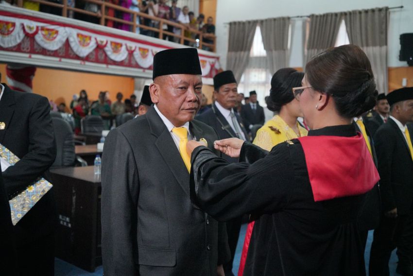 20 Anggota DPRD Kabupaten Pakpak Bharat Dilantik