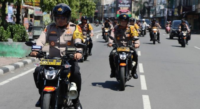 Kapolrestabes Medan Giat Patroli Antisipasi Gangguan Kamtibmas Jelang Pelantikan Presiden RI