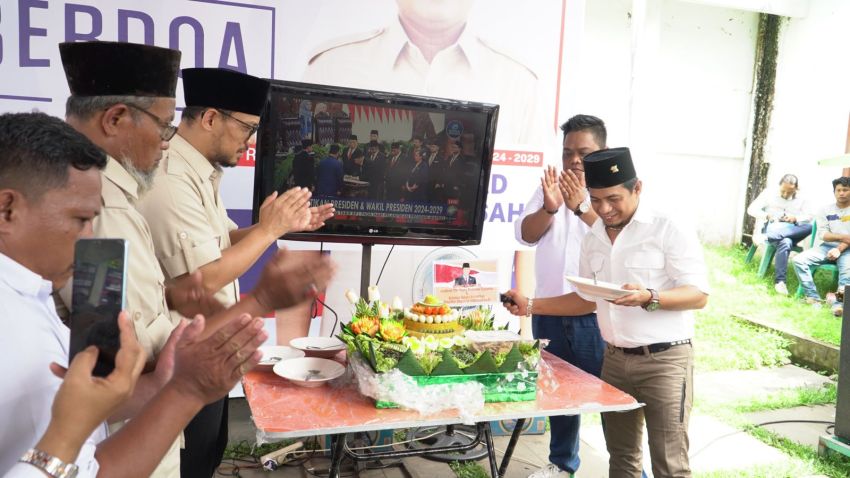 Paslon Walikota Binjai Donal-Andri Bagikan Susu Gratis